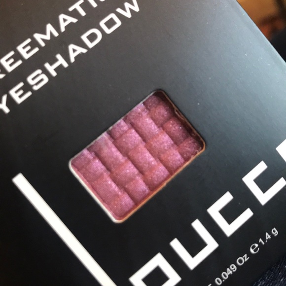 Makeup bundle! - Picture 5 of 6